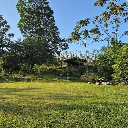 Casas De Campo Las Pavitas Cottages "Red Frog" Пальма Экстерьер фото